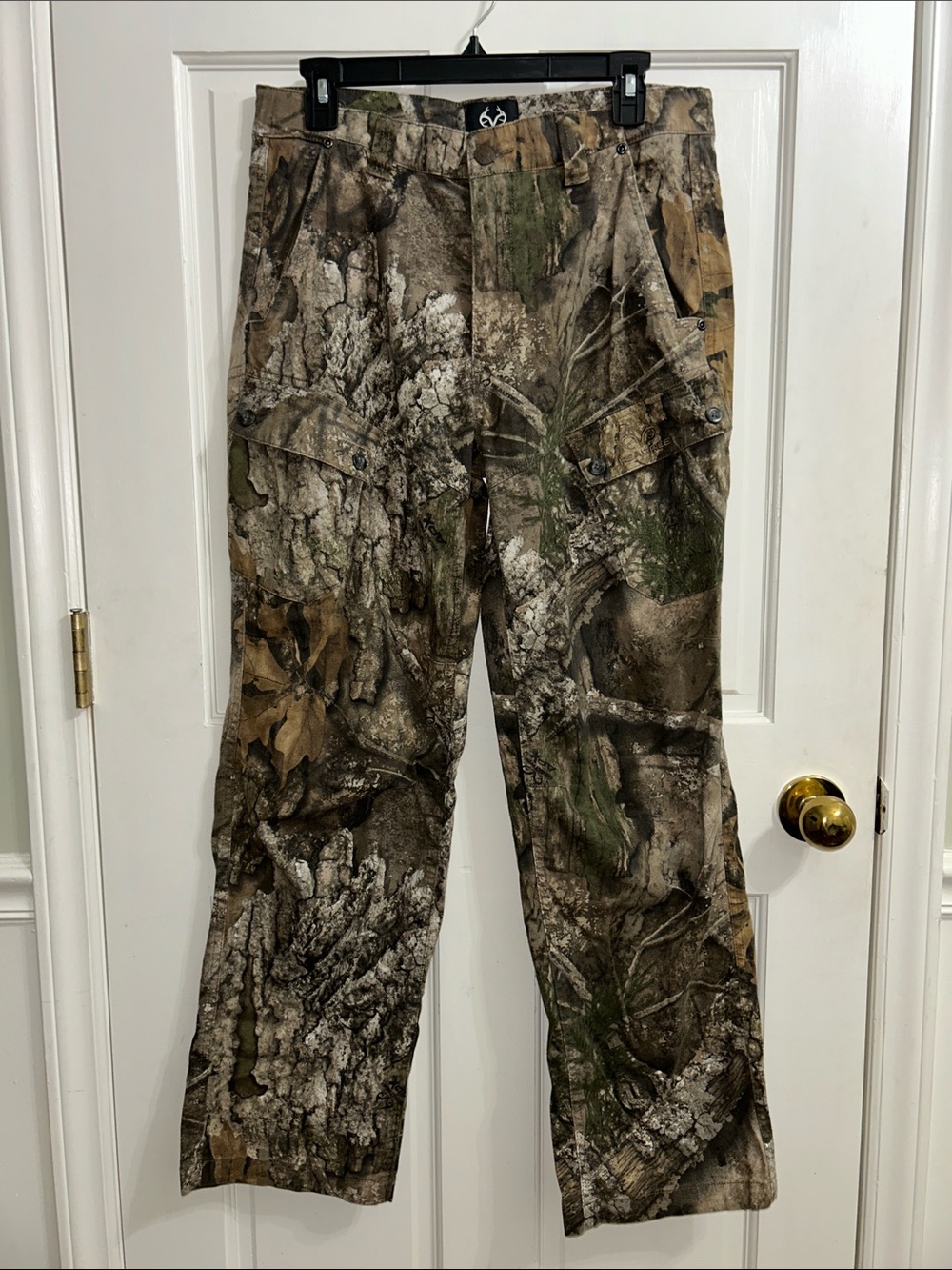 Realtree Men's Hunting Cargo Pants - Brown/Green Camo